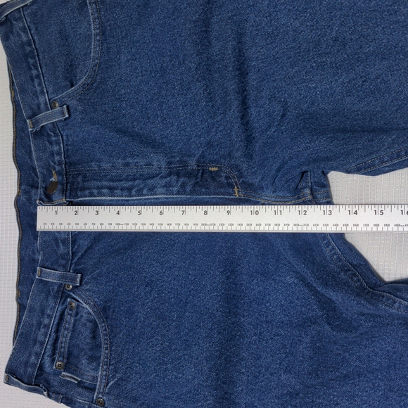 Carhartt Men Relaxed Fit Jeans - Picture 6 of 9